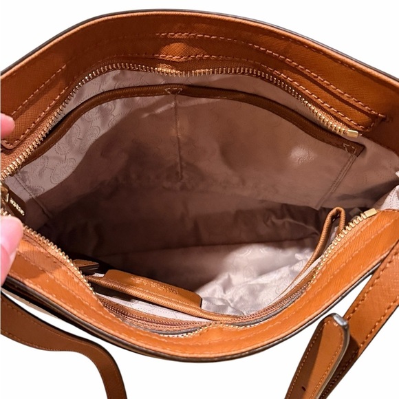 Michael Kors Jet Set Travel Large Brown Saffiano Leather Bag - Picture 11 of 14